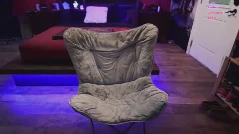 Thatcarrguyy online show from February 2, 9:38 am