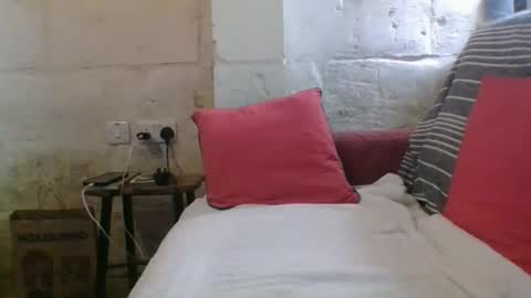 Thefatcurve online show from March 12, 2:10 pm