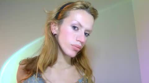 Yolanda online show from October 18, 8:46 pm