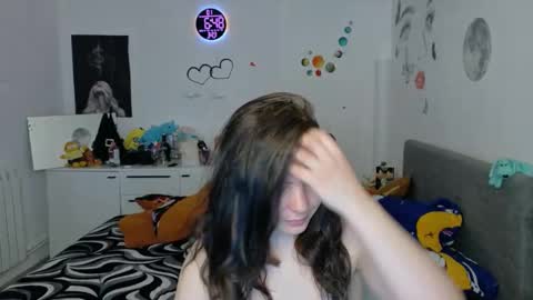 TheFarmergirl online show from March 23, 4:50 am