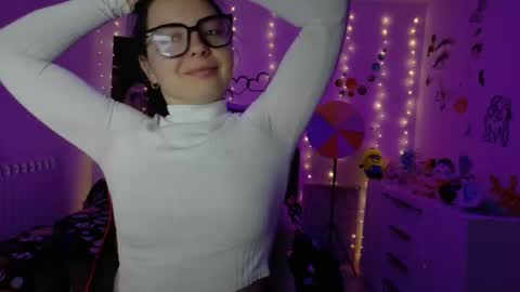 TheFarmergirl online show from October 13, 3:41 am