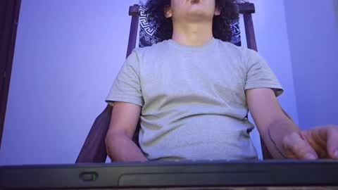 Seb online show from December 3, 7:39 pm