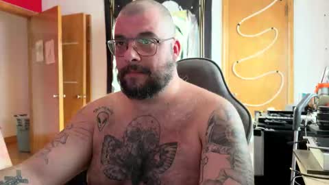 Sid Vicious online show from April 15, 2:31 pm