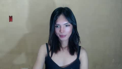 thegirlyouneedxoxo online show from January 9, 12:49 am