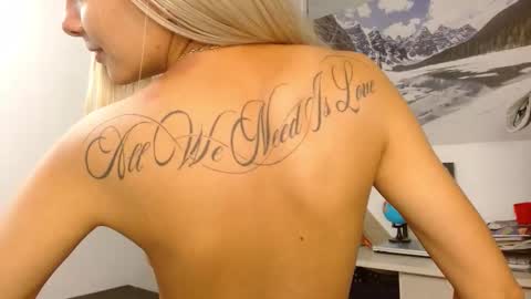 Peyton online show from November 4, 4:58 am