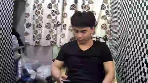 Xerxis online show from February 1, 4:00 pm