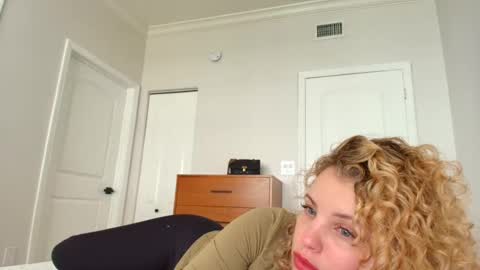 Lily Marie online show from January 30, 7:48 pm