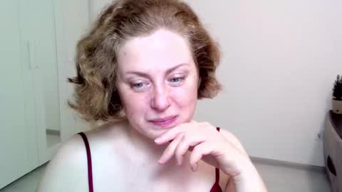 Ella online show from December 30, 1:26 am