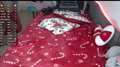 Alice   -   online show from December 19, 2:34 pm