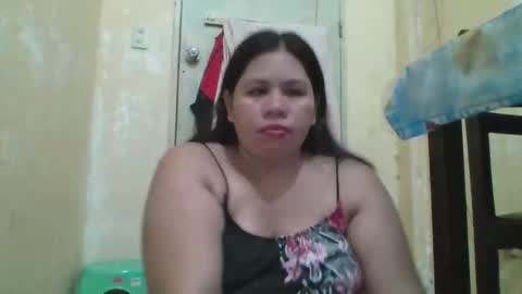 Snapshot of thelma794100 chatting on September 13, 9:45 am thelma794100 online show from September 13, 9:45 am
