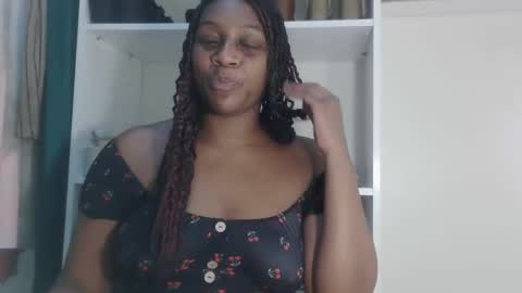 TheNaturalGoddess online show from December 1, 4:49 pm