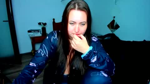 thenaughtygf online show from October 5, 11:23 pm