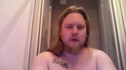 thenewdude1992 online show from April 10, 6:01 pm