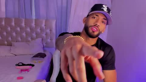 theo_sky1 online show from September 27, 8:06 pm