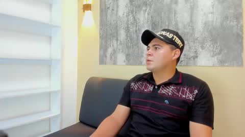 Theo online show from June 9, 7:24 pm