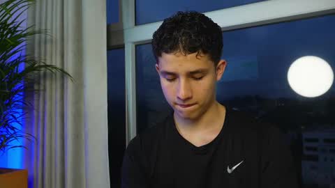  THEO- MATEO  online show from March 8, 11:18 pm