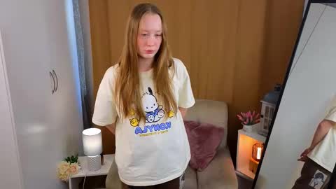 Scarlet online show from September 22, 2:15 am