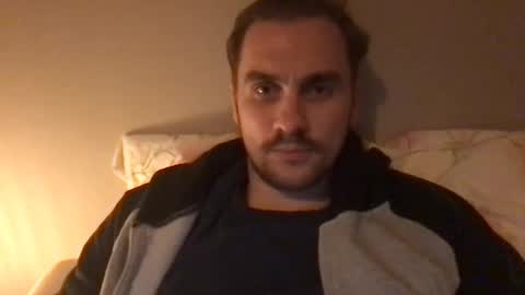 theonetojerkwith online show from December 7, 9:39 pm