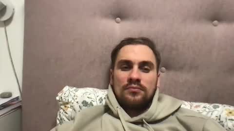 theonetojerkwith online show from February 8, 5:39 pm
