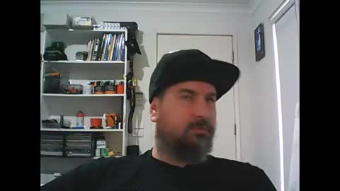 aussiebeard online show from October 13, 1:40 am