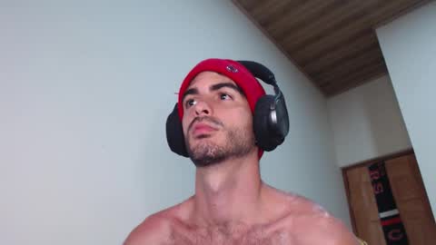 Santiago Enrique online show from February 27, 6:06 am