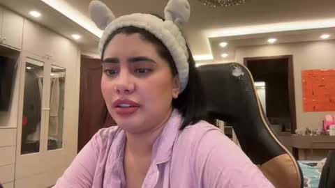 therealcamilabaddie online show from October 17, 4:16 am