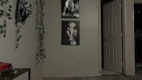 therealferrarii online show from April 25, 3:30 am