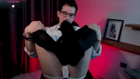 Snapshot of therealmartincox chatting on February 14, 1:34 am 4th online show from February 14, 1:34 am
