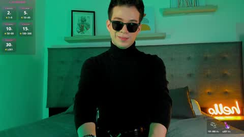 Snapshot of therealmartincox chatting on October 10, 6:58 pm 4th online show from October 10, 6:58 pm