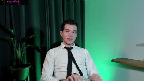 Snapshot of therealmartincox chatting on December 24, 3:49 am 4th online show from December 24, 3:49 am