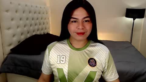 Theresa Luna Santos online show from January 12, 5:45 am