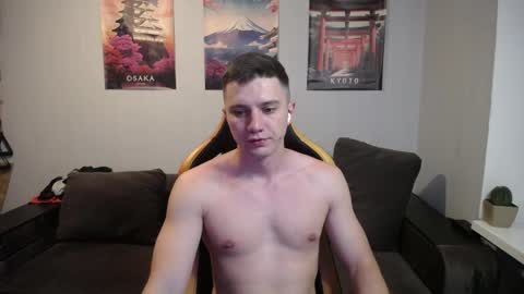 Nick   online show from June 8, 6:42 pm