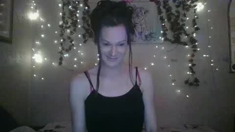 sillymillie0 online show from December 9, 12:56 am