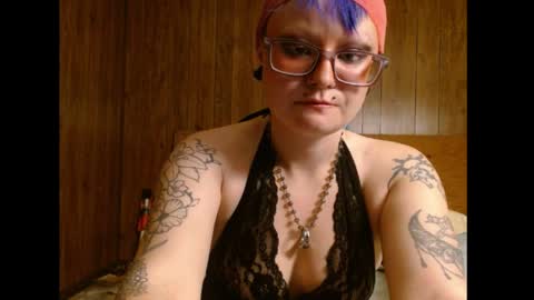 Siren of the Fae online show from April 23, 12:40 am