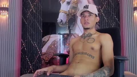 theskinny8inch_ online show from November 5, 10:12 pm