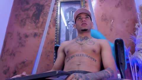 theskinny8inch_ online show from October 27, 11:16 pm