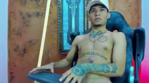 theskinny8inch_ online show from September 25, 6:42 am