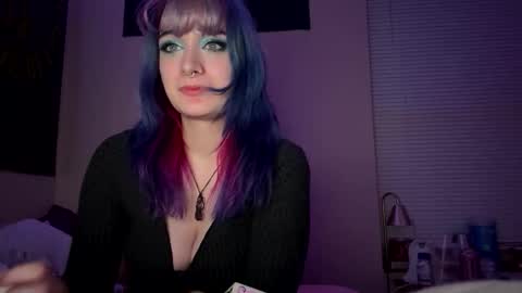 thewildwildwest online show from April 16, 3:50 am