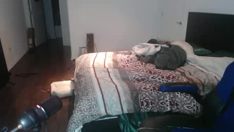 theworldisavampire2 online show from September 11, 7:53 am