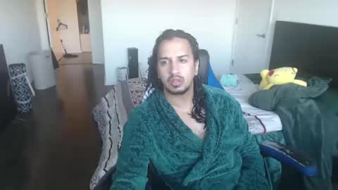 theworldisavampire2 online show from September 16, 10:02 pm