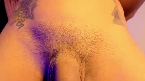thiago_n_sam online show from April 10, 2:06 am