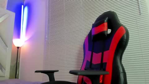 Thiago online show from June 6, 8:04 pm