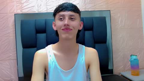thiago_twink38 online show from December 4, 6:13 am