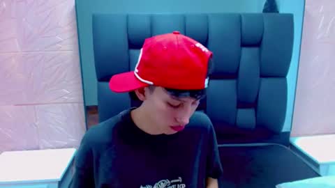 thiago_twink38 online show from January 14, 5:26 am