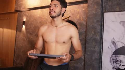 Thiago online show from December 15, 12:34 pm