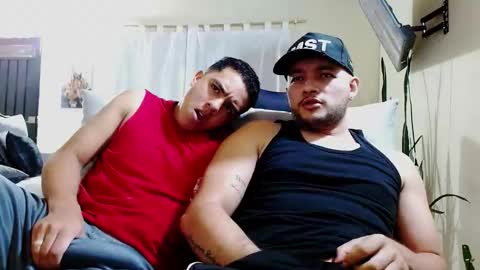 Thiago And Felipe online show from September 30, 12:43 am