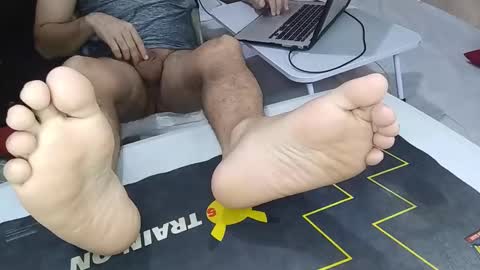 thiagodeseo online show from October 31, 6:30 pm