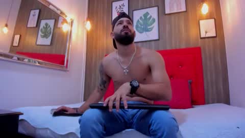 Thia Gomez online show from January 14, 12:46 pm