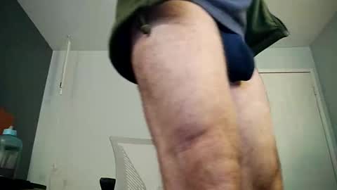 Snapshot of thick2handcurve chatting on December 11, 2:41 am thick2handcurve online show from December 11, 2:41 am