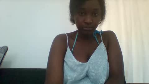 Snapshot of thick_eviey chatting on September 22, 7:56 am love online show from September 22, 7:56 am